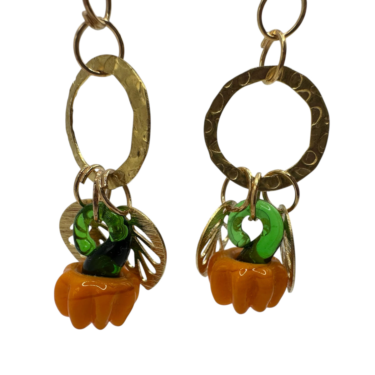 Pumpkin Patch Earrings – champagne gold-tone ring with carved glass pumpkin charm earrings